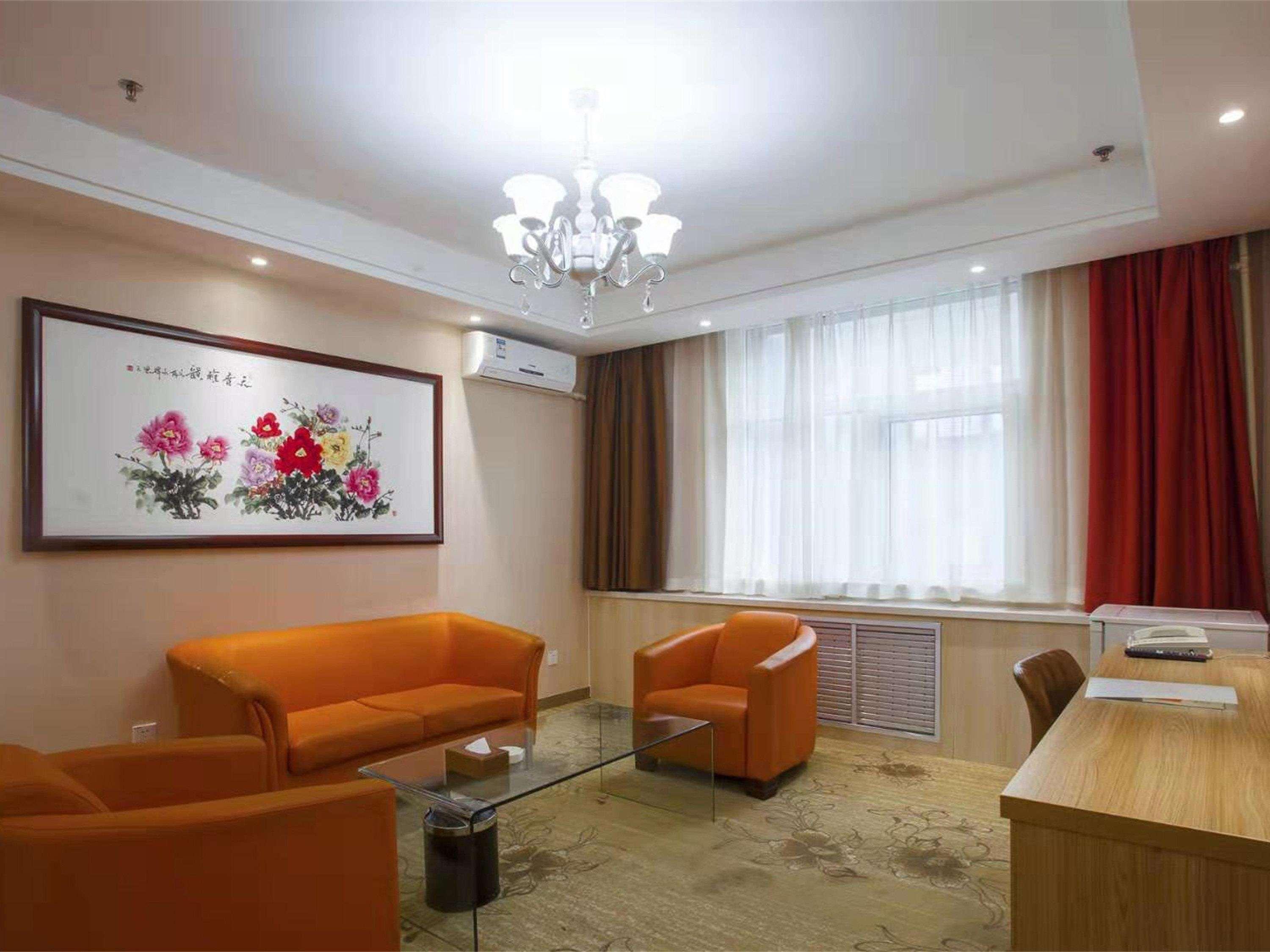 Ibis Qingdao Chengyang Hotel Exterior photo
